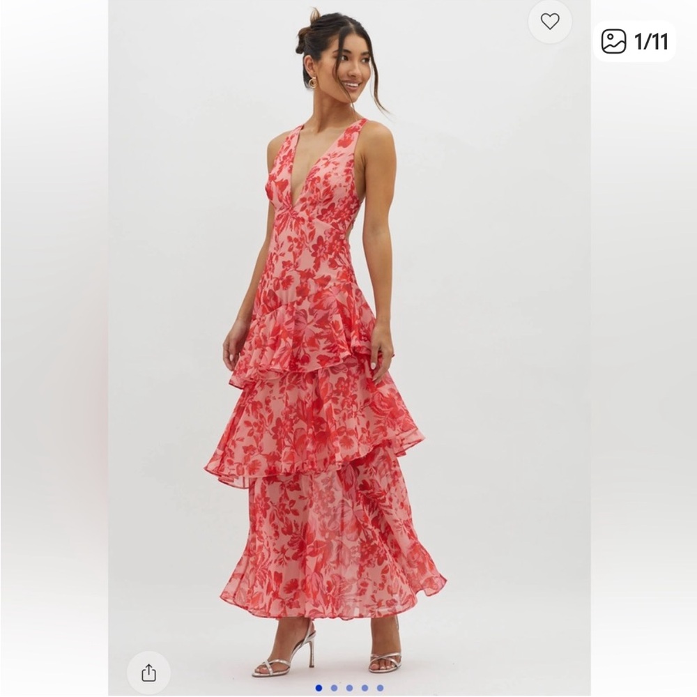 Selfie Leslie Red Floral Tiered Midi Dress